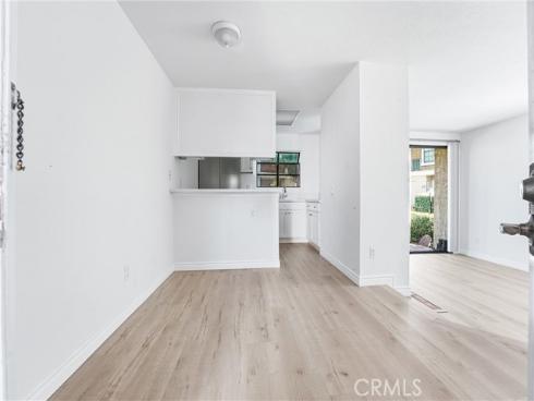 85  Lakepines  , Irvine, CA