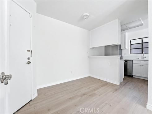 85  Lakepines  , Irvine, CA