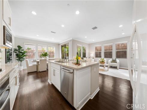 102  Yellow Pine  , Irvine, CA