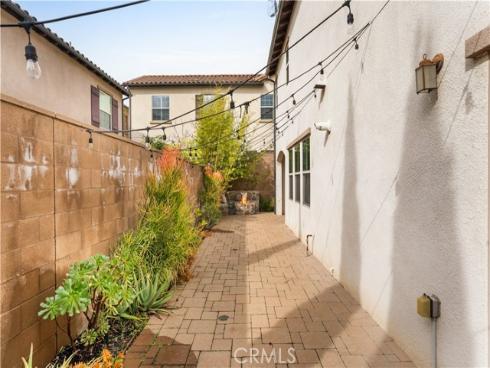 102  Yellow Pine  , Irvine, CA