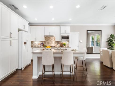 102  Yellow Pine  , Irvine, CA