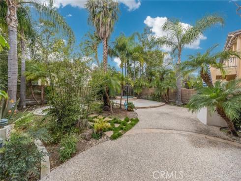 23  Vacaville  , Irvine, CA