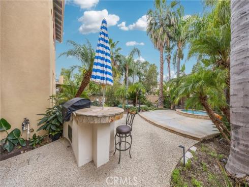 23  Vacaville  , Irvine, CA