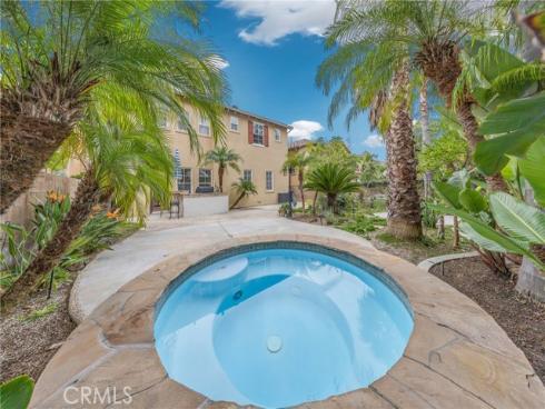 23  Vacaville  , Irvine, CA