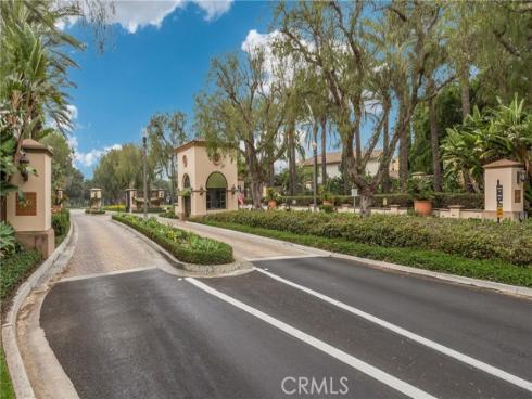 23  Vacaville  , Irvine, CA