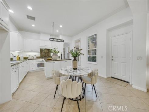 23  Vacaville  , Irvine, CA