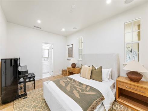 21 Sylvan , Irvine, CA