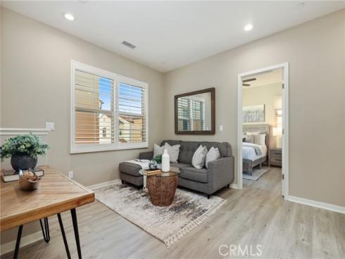 121  Excursion  , Irvine, CA