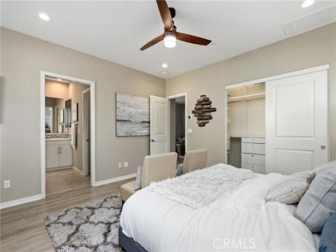 121  Excursion  , Irvine, CA