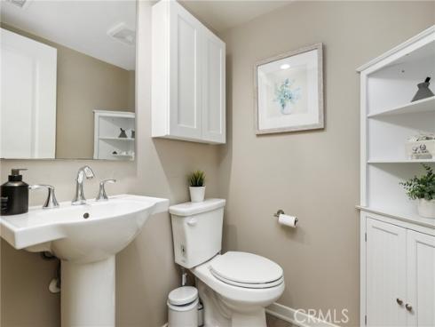 121  Excursion  , Irvine, CA