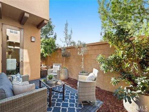 121  Excursion  , Irvine, CA