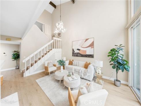 136 Pineview , Irvine, CA