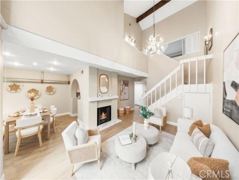 136 Pineview , Irvine, CA