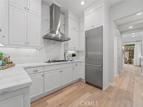 208 Radial , Irvine, CA