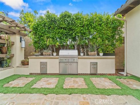 208 Radial , Irvine, CA