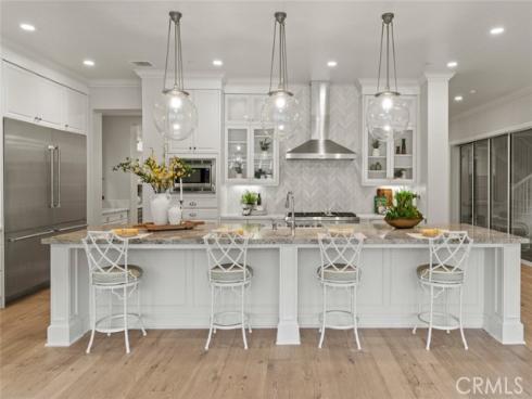 208 Radial , Irvine, CA