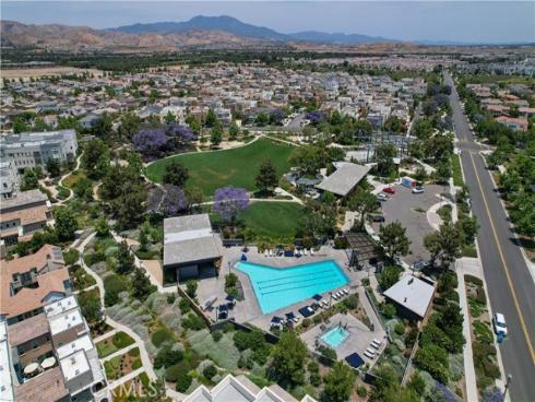 208 Radial , Irvine, CA