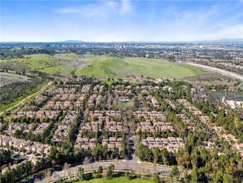 68 Dovetail , Irvine, CA