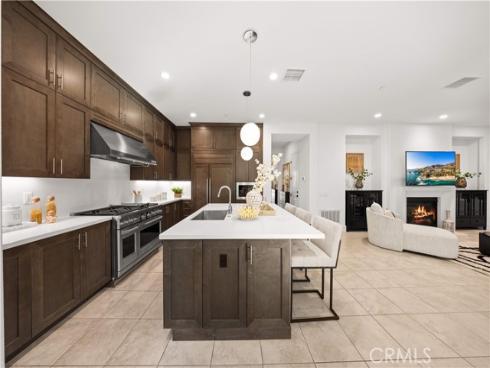 65 Glacier , Irvine, CA