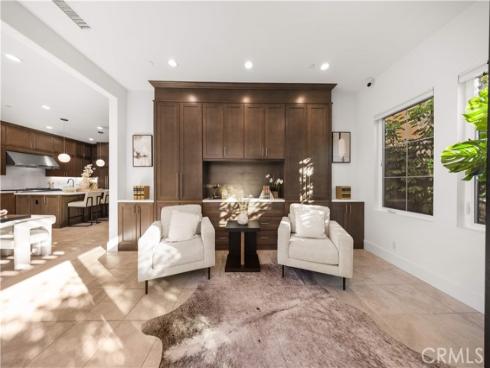 65 Glacier , Irvine, CA