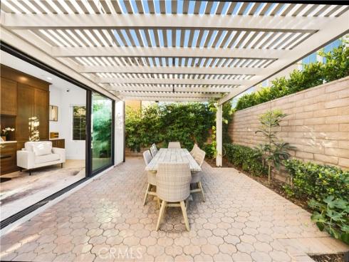 65 Glacier , Irvine, CA