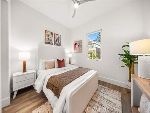 65 Glacier , Irvine, CA