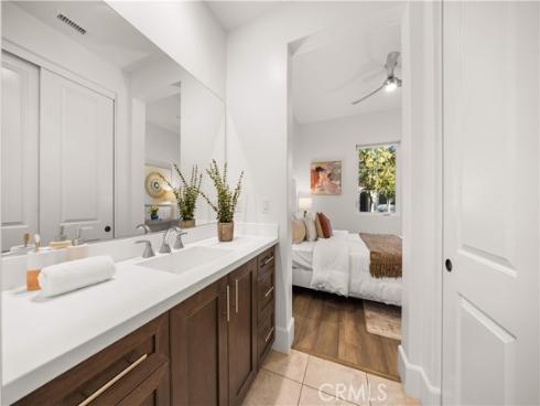 65 Glacier , Irvine, CA