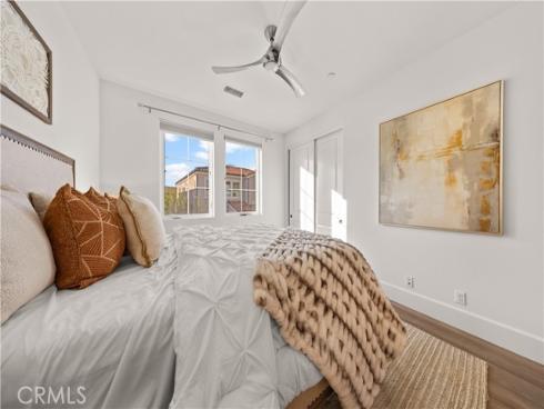 65 Glacier , Irvine, CA