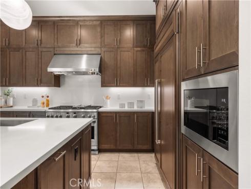 65 Glacier , Irvine, CA