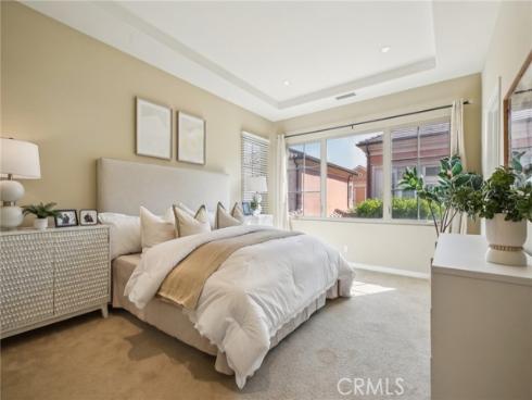 76  Bianco  , Irvine, CA