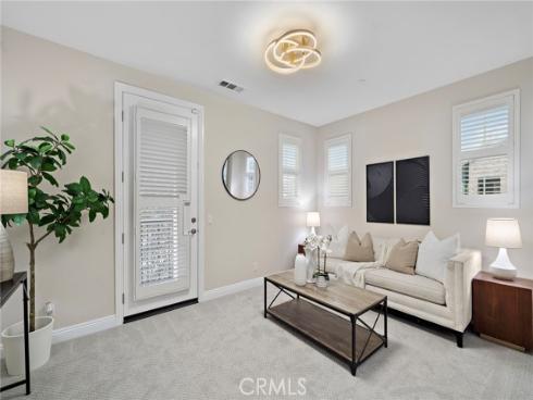 106  Fieldwood  , Irvine, CA