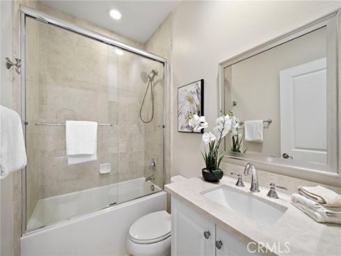 106  Fieldwood  , Irvine, CA