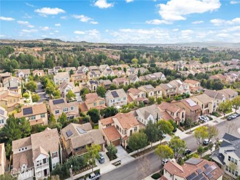 106  Fieldwood  , Irvine, CA