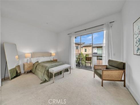 726  Rockefeller  , Irvine, CA