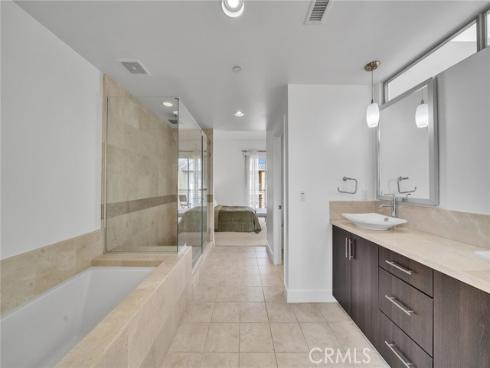 726  Rockefeller  , Irvine, CA