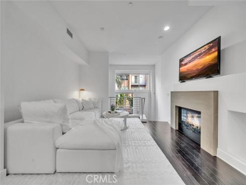 726  Rockefeller  , Irvine, CA