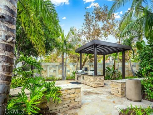 726  Rockefeller  , Irvine, CA