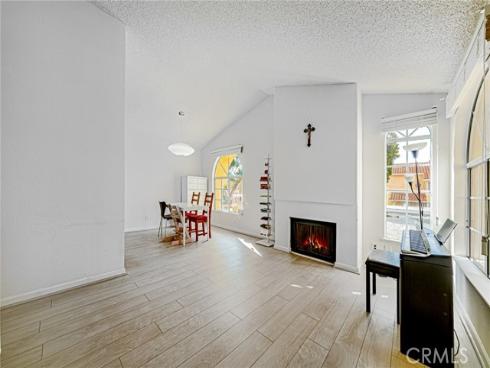 55  Alicante Aisle, #62  , Irvine, CA