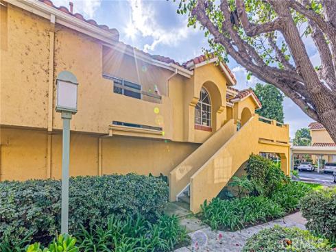 55  Alicante Aisle, #62  , Irvine, CA