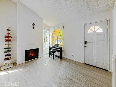 55  Alicante Aisle, #62  , Irvine, CA