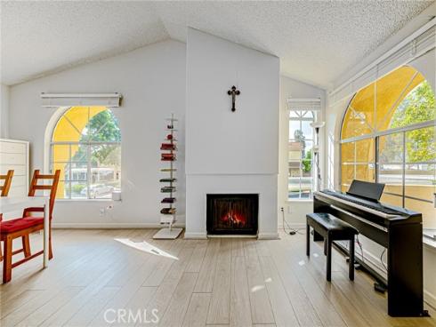 55  Alicante Aisle, #62  , Irvine, CA