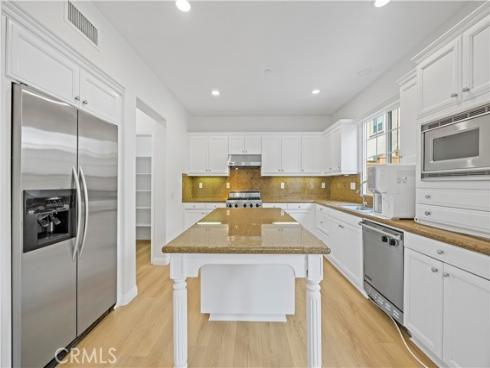 22  Arborside  , Irvine, CA