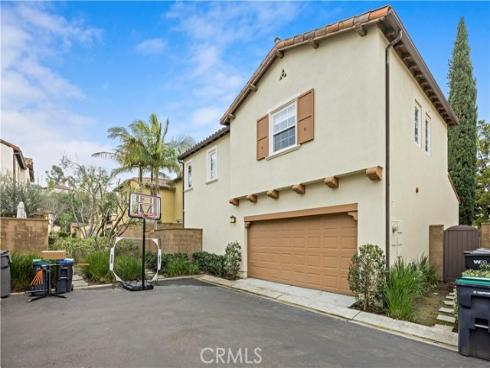 22  Arborside  , Irvine, CA
