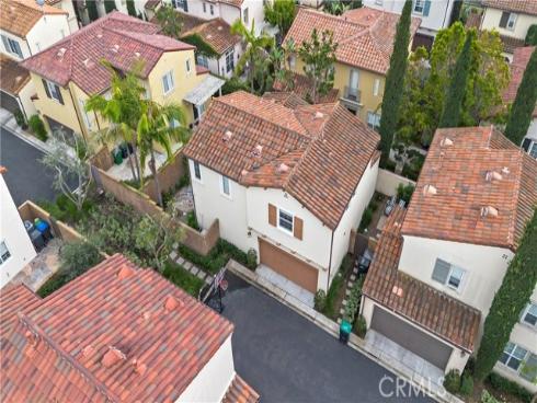 22  Arborside  , Irvine, CA