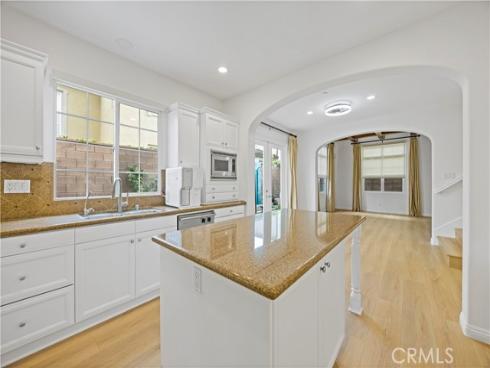 22  Arborside  , Irvine, CA