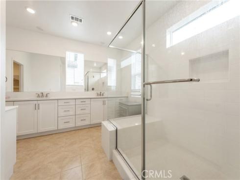 608  Grizzly  , Irvine, CA