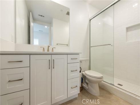 608  Grizzly  , Irvine, CA