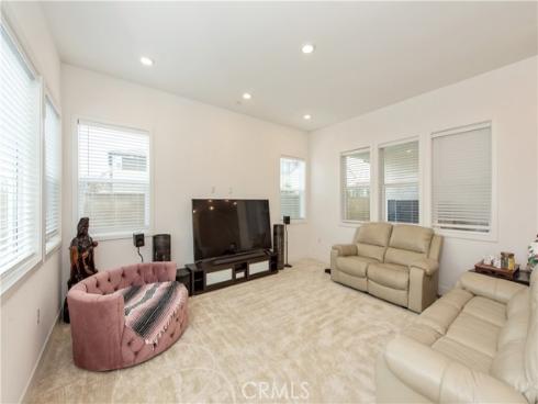 608  Grizzly  , Irvine, CA