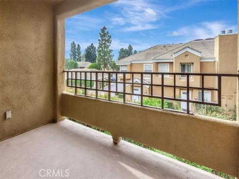 70  Lehigh Aisle  , Irvine, CA