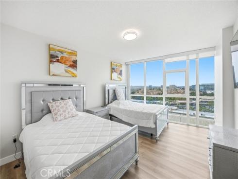 3131  Michelson  1504 , Irvine, CA